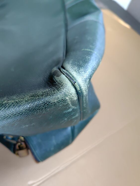 ルイヴィトン タイガ （ブランドバッグ）の商品画像 - 査定依頼日：2025年8月19日 - 最高査定価格：60,000円