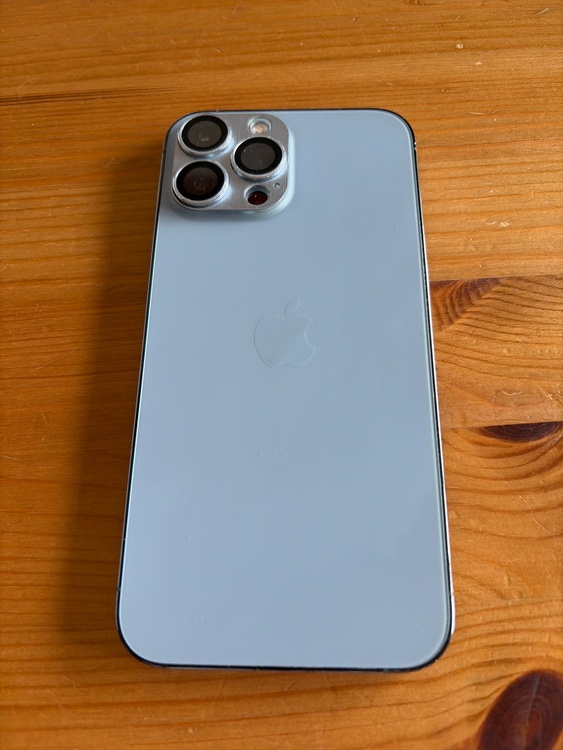 iPhone 13 Pro Max 128GB docomo（スマホ）の商品画像 - 査定依頼日：2026年4月5日 - 最高査定価格：59,000円