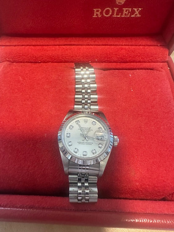 ロレックス デイトジャスト 68174（高級時計）の商品画像 - 査定依頼日：2026年4月11日 - 最高査定価格：900,000円