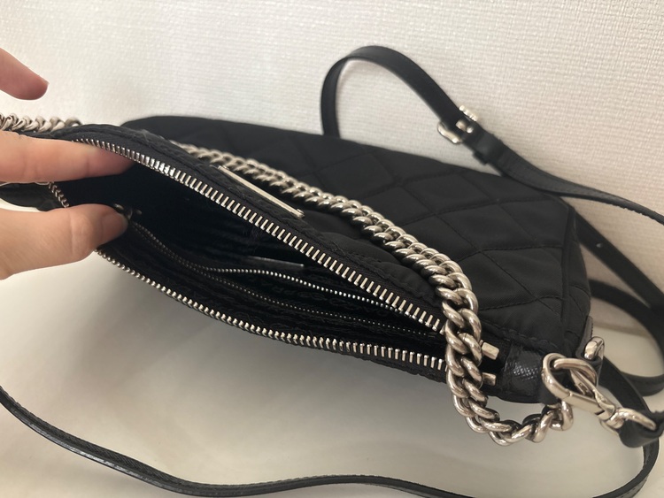 プラダ  （ブランドバッグ）の商品画像 - 査定依頼日：2025年8月16日 - 最高査定価格：140,000円