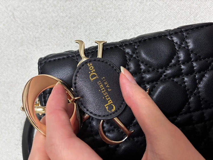 ディオール  （ブランドバッグ）の商品画像 - 査定依頼日：2025年11月13日 - 最高査定価格：300,000円