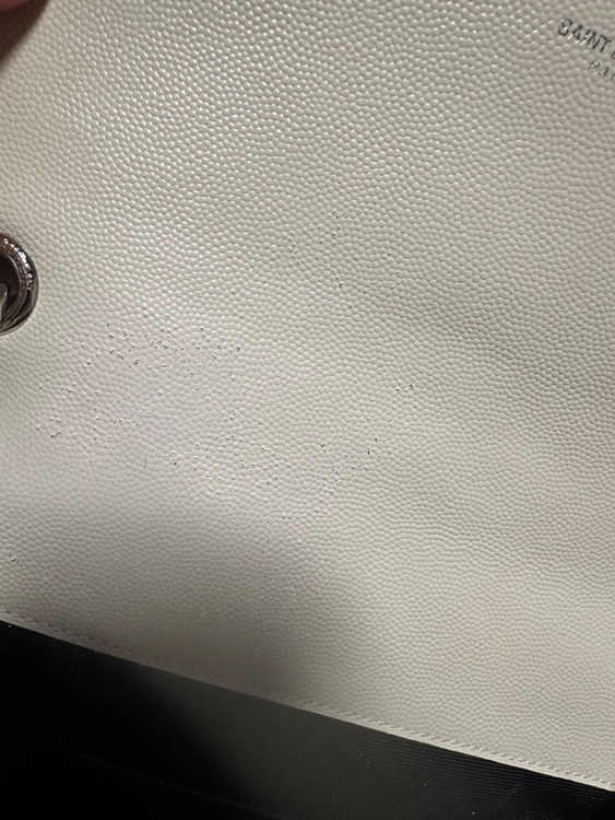 イブサンローラン  （ブランドバッグ）の商品画像 - 査定依頼日：2025年7月27日 - 最高査定価格：50,000円