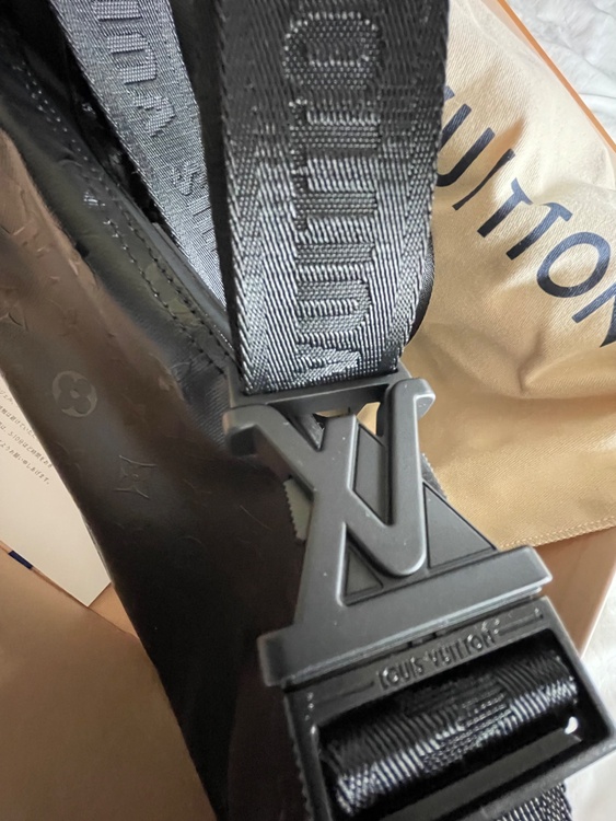 ルイヴィトン LV SKI「ハンモックバッグ」（ブランドバッグ）の商品画像 - 査定依頼日：2026年5月28日 - 最高査定価格：250,000円