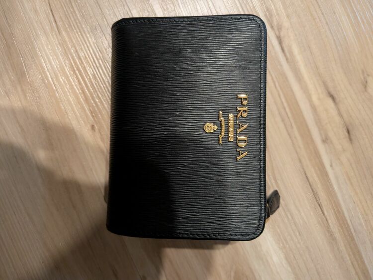 プラダ  （ブランドバッグ）の商品画像 - 査定依頼日：2025年10月31日 - 最高査定価格：50,000円