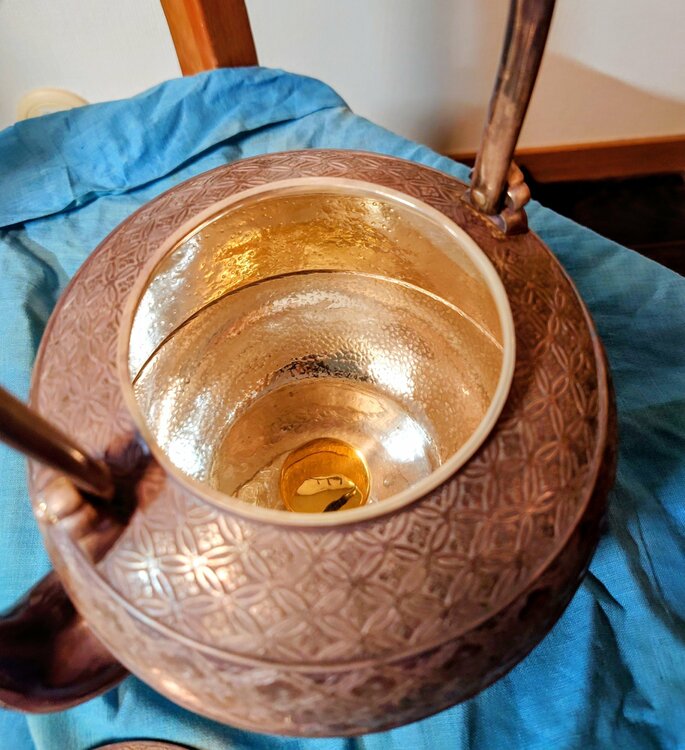 一鶴斉　湯沸　銀瓶　煎茶道具　純銀762g　（美術品・骨董品）の商品画像 - 査定依頼日：2026年6月17日 - 最高査定価格：280,000円