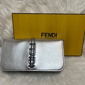 フェンディ  （ブランドバッグ）の商品画像 - 査定依頼日：2026年1月17日 - 最高査定価格：100,000円