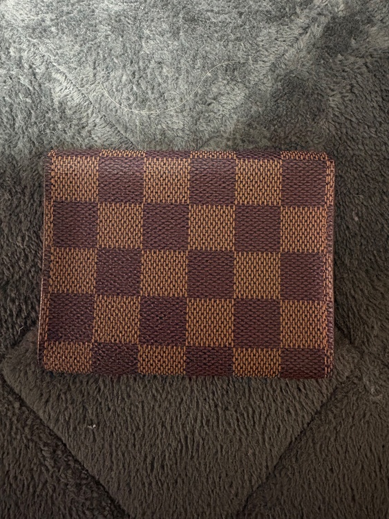 ダミエ アンヴェロップ カルト ドゥ ヴィジット（ブランド財布・小物）の商品画像 - 査定依頼日：2025年12月19日 - 最高査定価格：10,000円