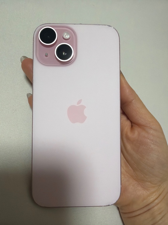 iPhone 15 256GB Softbank（スマホ）の商品画像 - 査定依頼日：2026年1月19日 - 最高査定価格：64,000円