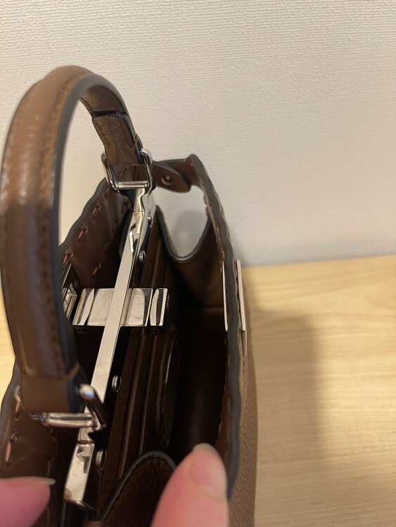 フェンディ  （ブランドバッグ）の商品画像 - 査定依頼日：2025年5月26日 - 最高査定価格：300,000円