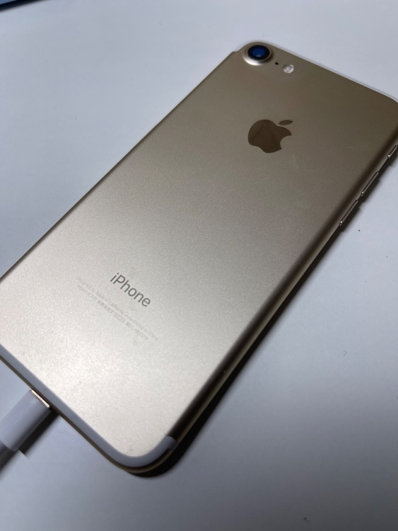 iPhone（スマホ）の商品画像 - 査定依頼日：2026年1月23日 - 最高査定価格：1,500円