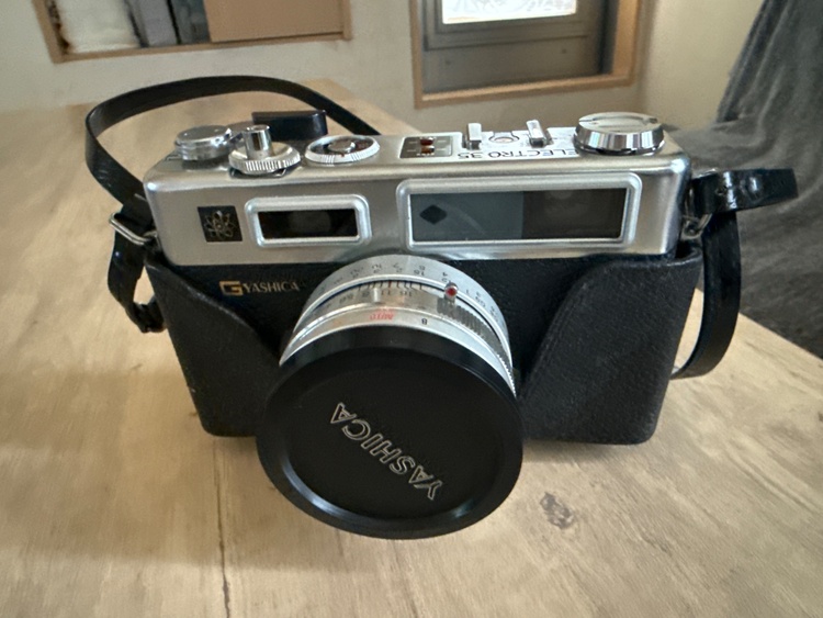 YASHICA ELECTRO35（カメラ）の商品画像 - 査定依頼日：2026年2月11日 - 最高査定価格：4,000円