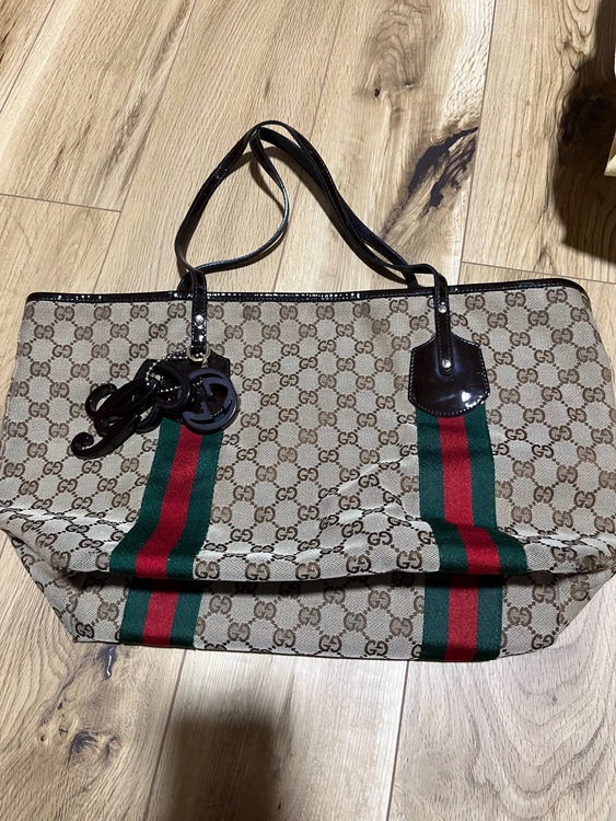 GUCCIトート（ブランドバッグ）の商品画像 - 査定依頼日：2025年9月30日 - 最高査定価格：40,000円