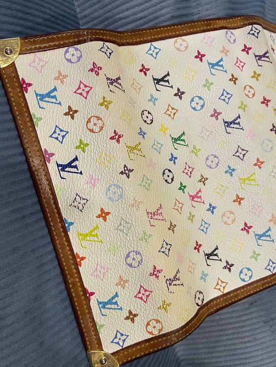 ルイヴィトン マルチカラー （ブランドバッグ）の商品画像 - 査定依頼日：2025年10月26日 - 最高査定価格：35,000円