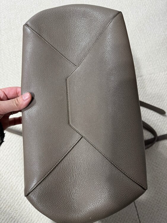 セリーヌ  （ブランドバッグ）の商品画像 - 査定依頼日：2025年2月27日 - 最高査定価格：65,000円