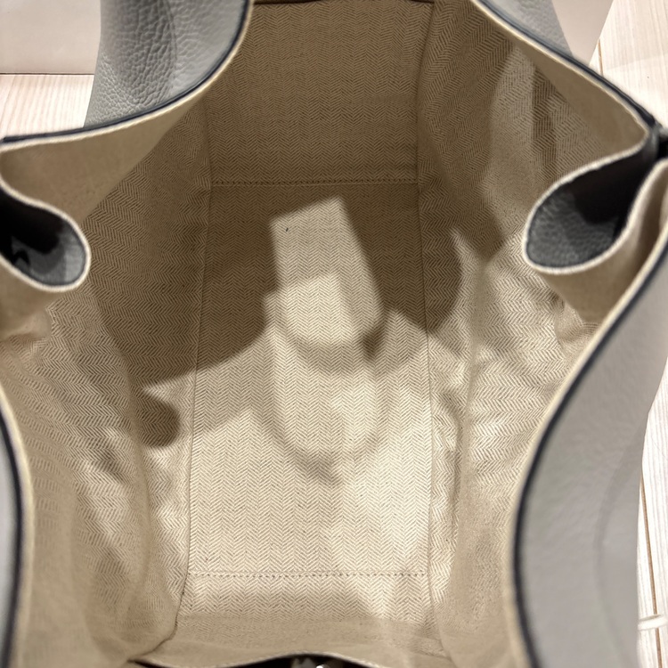 ロエベハンモック（ブランドバッグ）の商品画像 - 査定依頼日：2025年10月12日 - 最高査定価格：100,000円