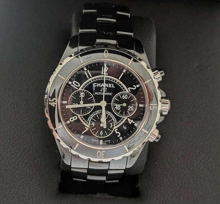 シャネル J12 （高級時計）の商品画像 - 査定依頼日：2024年12月27日 - 最高査定価格：350,000円