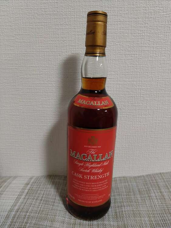 マッカラン　カスクストレングス（お酒）の商品画像 - 査定依頼日：2025年4月11日 - 最高査定価格：310,000円