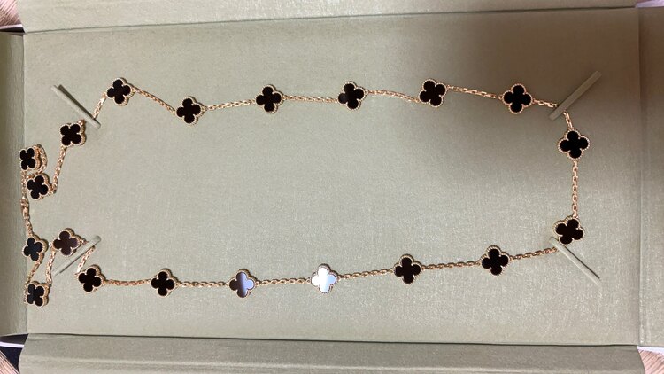 その他 ヴァン クリーフ＆アーペル （高級時計）の商品画像 - 査定依頼日：2025年4月17日 - 最高査定価格：2,100,000円