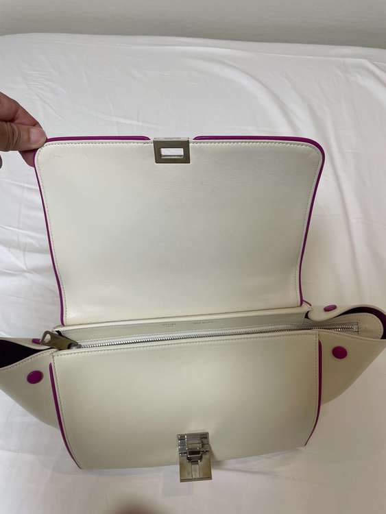 トラペーズ　白×ピンク（ブランドバッグ）の商品画像 - 査定依頼日：2022年9月29日 - 最高査定価格：30,000円