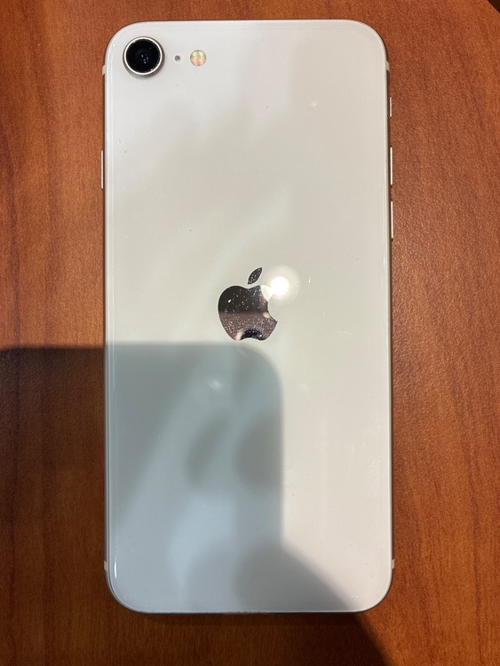 iPhone iPhone SE (第 3 世代) 128GB SIMフリー（スマホ）の商品画像 - 査定依頼日：2026年8月1日 - 最高査定価格：20,000円