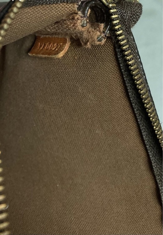 アクセソワール（ブランドバッグ）の商品画像 - 査定依頼日：2022年4月18日 - 最高査定価格：25,000円