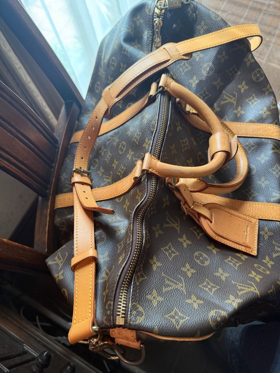 v.l.0970（ブランドバッグ）の商品画像 - 査定依頼日：2025年9月18日 - 最高査定価格：100,000円