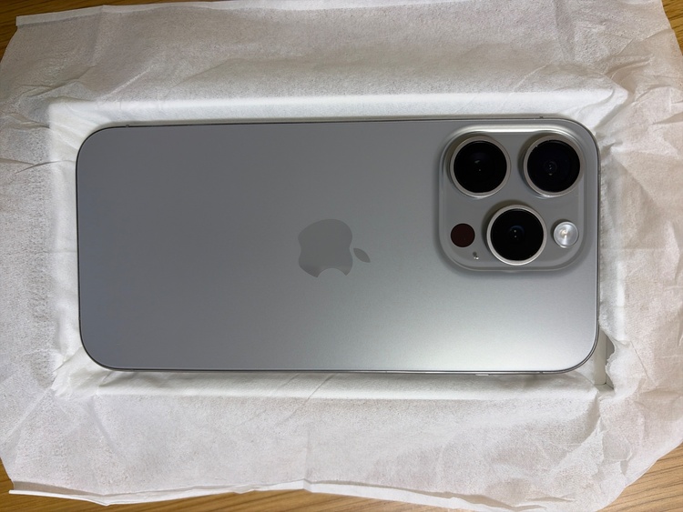 iPhone iPhone 15 Pro 256GB SIMフリー（スマホ）の商品画像 - 査定依頼日：2026年7月10日 - 最高査定価格：90,000円