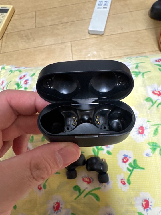 sony wf-1000xm4（オーディオ・スピーカー）の商品画像 - 査定依頼日：2026年4月5日 - 最高査定価格：100,000円