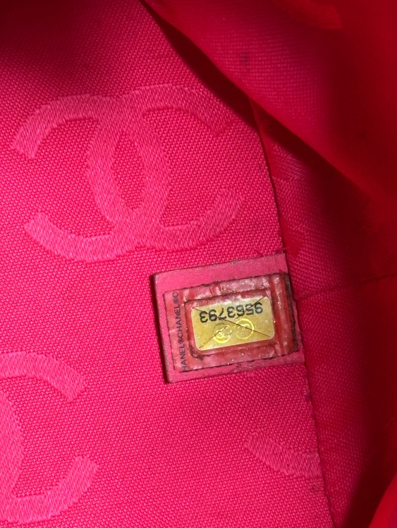 CHANEL カンボンライン トートーバッグ ホワイト（ブランドバッグ）の商品画像 - 査定依頼日：2025年12月7日 - 最高査定価格：220,000円