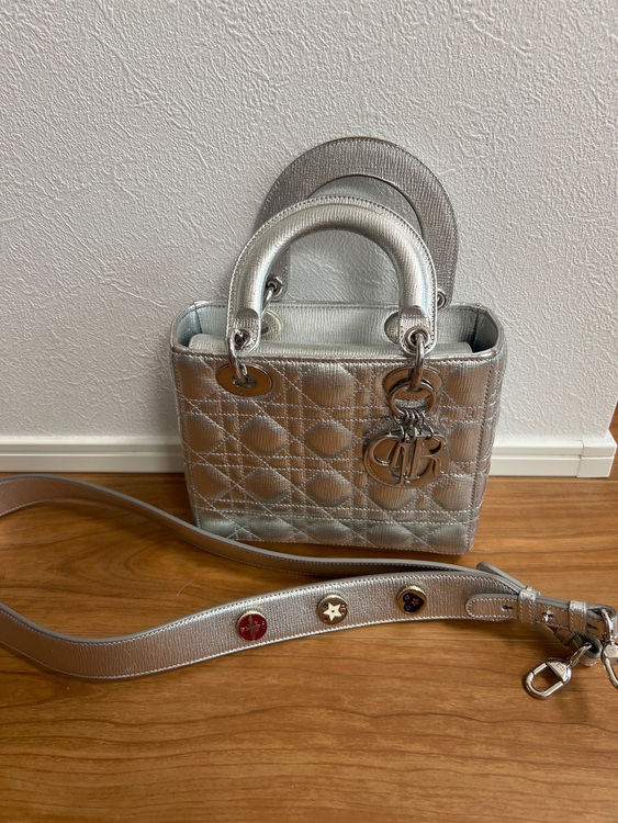 レディディオール（ブランドバッグ）の商品画像 - 査定依頼日：2025年9月5日 - 最高査定価格：200,000円