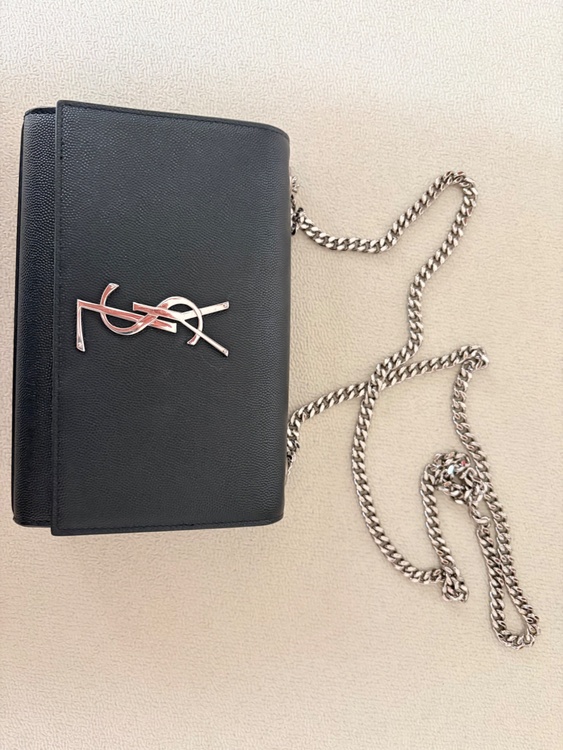 ケイト チェーンショルダーバッグ（ブランドバッグ）の商品画像 - 査定依頼日：2026年4月13日 - 最高査定価格：90,000円