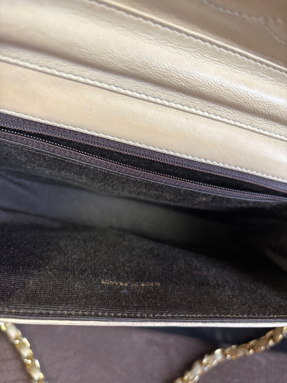 ハーフムーン（ブランドバッグ）の商品画像 - 査定依頼日：2026年3月3日 - 最高査定価格：80,000円