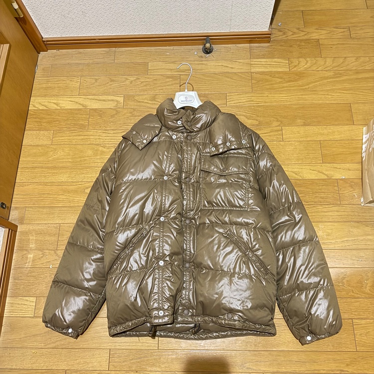 モンクレール　カラコルム（古着・ファッション）の商品画像 - 査定依頼日：2026年9月22日 - 最高査定価格：10,000円