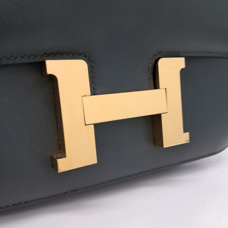 コンスタンス24（ブランドバッグ）の商品画像 - 査定依頼日：2025年8月11日 - 最高査定価格：1,300,000円