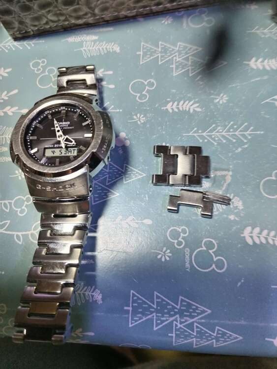 G-SHOCK その他 AWM-500D（高級時計）の商品画像 - 査定依頼日：2025年5月3日 - 最高査定価格：15,000円