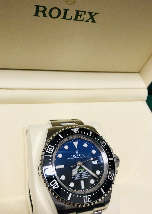 ディープシーディープブルー（高級時計）の商品画像 - 査定依頼日：2025年10月7日 - 最高査定価格：2,100,000円