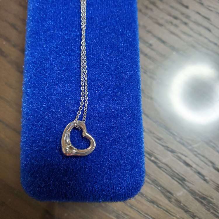 ティファニーオープンハート（金・貴金属）の商品画像 - 査定依頼日：2022年8月14日 - 最高査定価格：27,000円