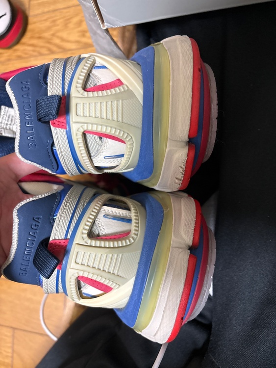 バレンシアガ  （ブランドバッグ）の商品画像 - 査定依頼日：2026年3月27日 - 最高査定価格：32,000円