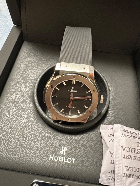 ウブロ クラシックフュージョン 511NX 1171r（高級時計）の商品画像 - 査定依頼日：2025年7月10日 - 最高査定価格：580,000円