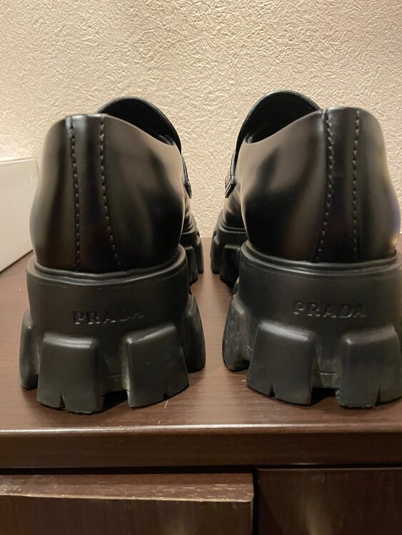 商品品番: 2DE129_B4L_F0002（古着・ファッション）の商品画像 - 査定依頼日：2025年2月15日 - 最高査定価格：26,000円