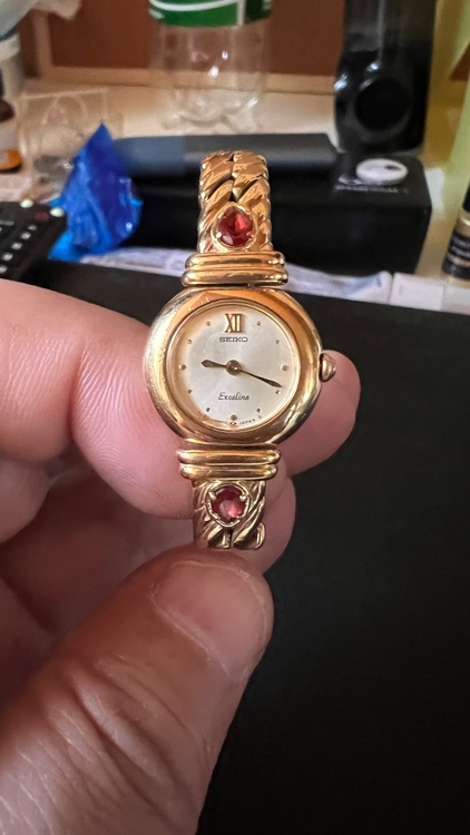 SEIKO セイコー Exceline エクセリーヌ 1E20-0680 ライン（高級時計）の商品画像 - 査定依頼日：2026年4月14日 - 最高査定価格：20,000円