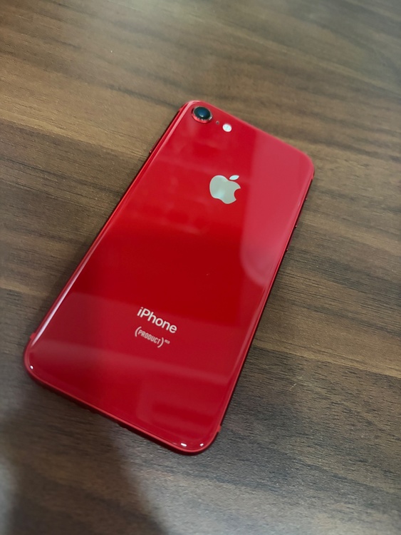 iPhone PRODUCT RED（スマホ）の商品画像 - 査定依頼日：2026年7月17日 - 最高査定価格：3,000円