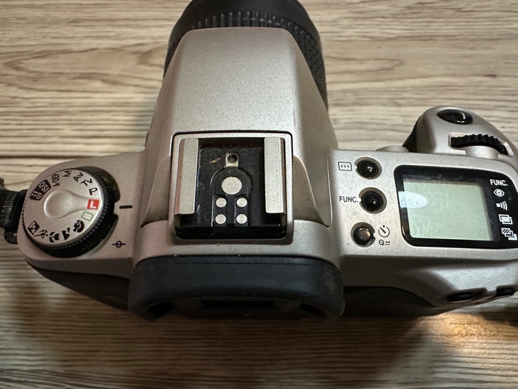 EOS （カメラ）の商品画像 - 査定依頼日：2026年3月23日 - 最高査定価格：1,500円