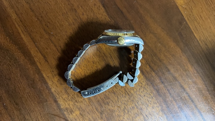 ロレックス デイトジャスト 6917（高級時計）の商品画像 - 査定依頼日：2026年4月12日 - 最高査定価格：900,000円