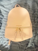 MICHEAL KORS  リュック（ブランドバッグ）の商品画像 - 査定依頼日：2025年10月25日 - 最高査定価格：3,000円