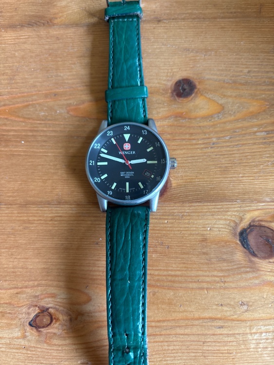 WENGER（高級時計）の商品画像 - 査定依頼日：2026年4月13日 - 最高査定価格：6,000円