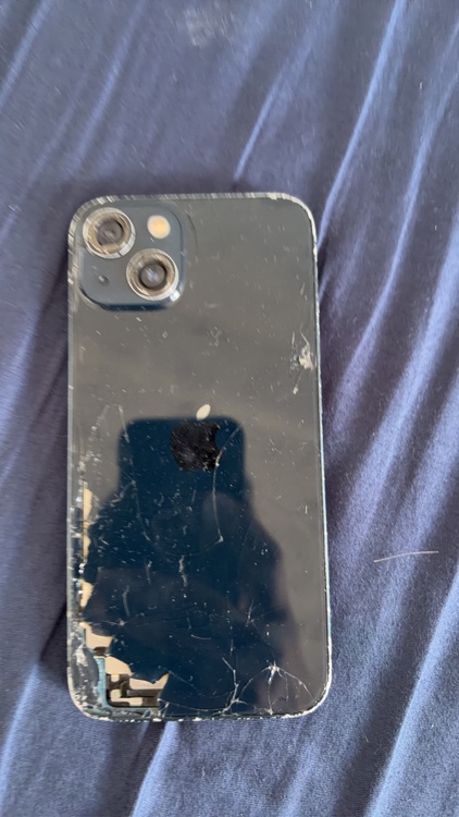 iPhone iPhone 13 256GB SIMフリー（スマホ）の商品画像 - 査定依頼日：2026年7月21日 - 最高査定価格：20,000円
