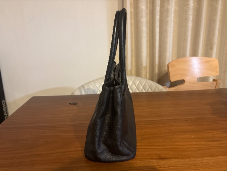 エグゼクティブトート（ブランドバッグ）の商品画像 - 査定依頼日：2026年2月23日 - 最高査定価格：100,000円