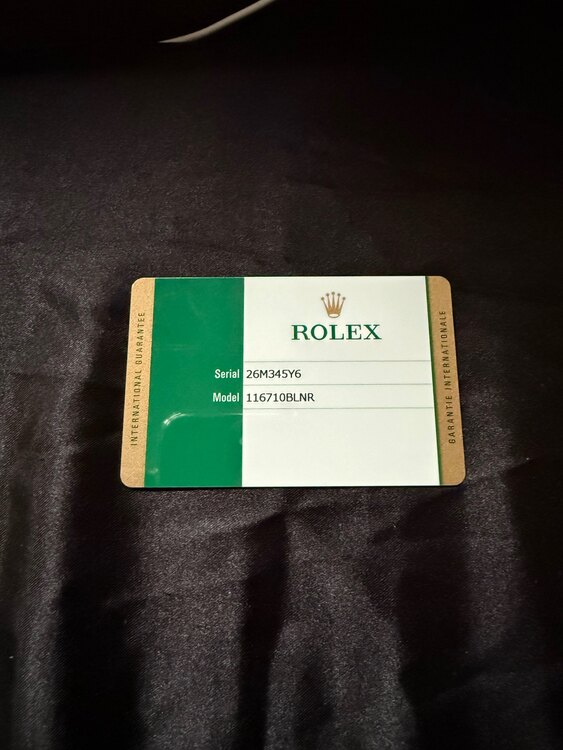ロレックス GMTマスター 116710BLNR（高級時計）の商品画像 - 査定依頼日：2025年1月6日 - 最高査定価格：2,100,000円