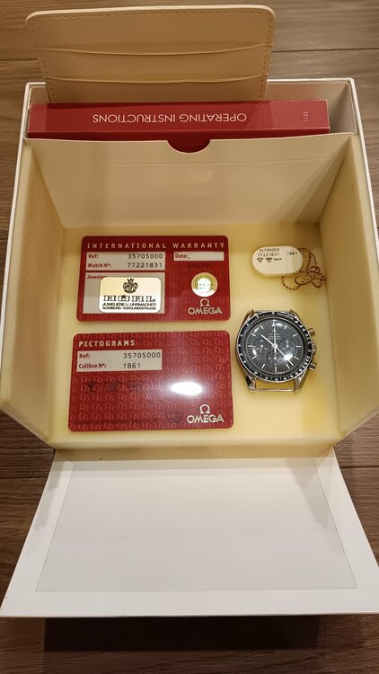 オメガ スピードマスター 3570.50（高級時計）の商品画像 - 査定依頼日：2026年1月14日 - 最高査定価格：550,000円